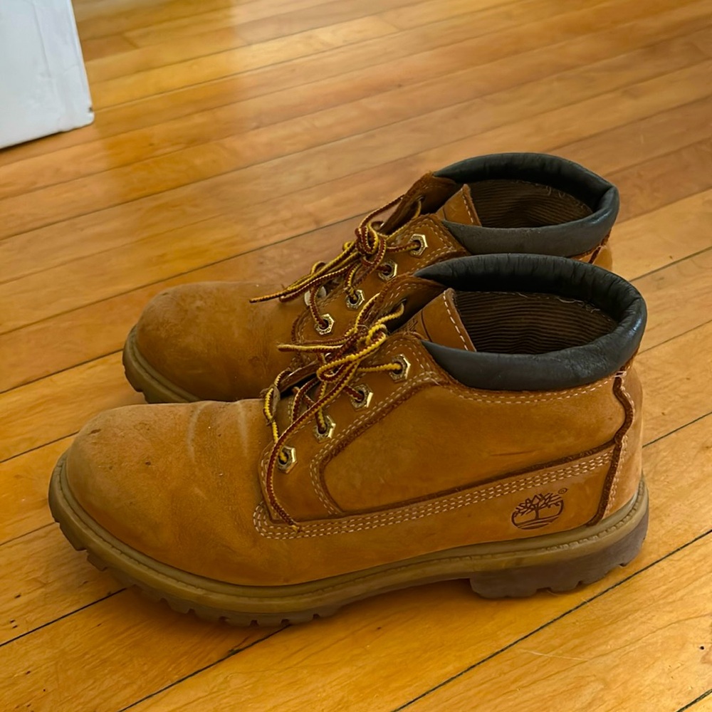 Timberland Women's Nellie Double Waterproof Ankle Boot, size 7.5M